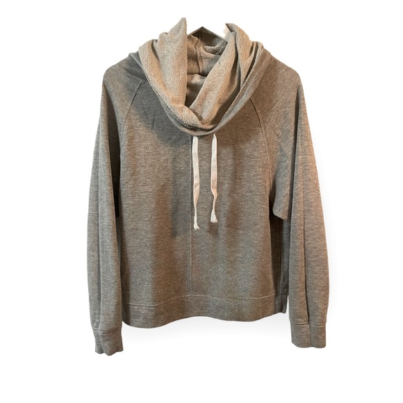 Derek Heart Tops - 3/15 💚 Derek Heart Gray Cowl Neck Pullover Sweatshirt Casual Comfy Color-block